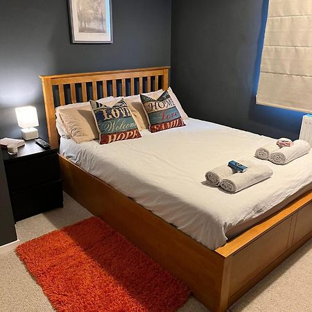 Stylish Double Room In Shared Apartment In Oxfordshire Eksteriør bilde